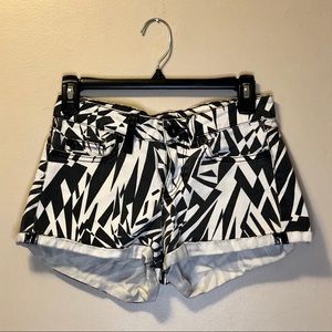 Authentic Icon 80s geometric shorts